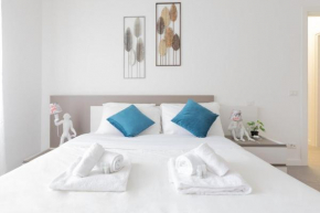 15 minutes from City Center & Metro 2 minutes